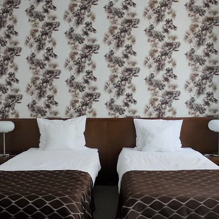 호텔 Hotel Rzymski