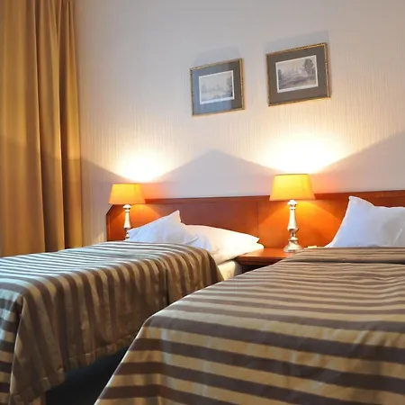 Hotel Rzymski 포즈난