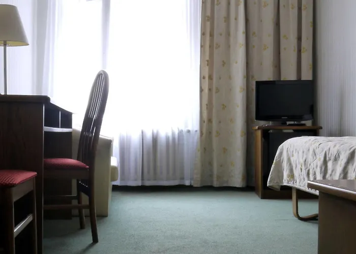 Hotel Rzymski Отель Познань