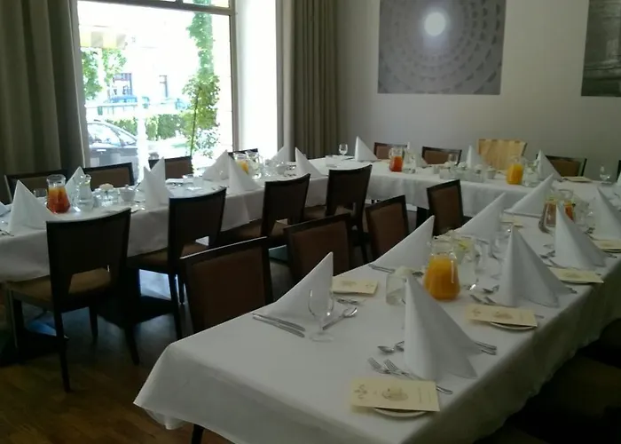 Отель Hotel Rzymski Познань